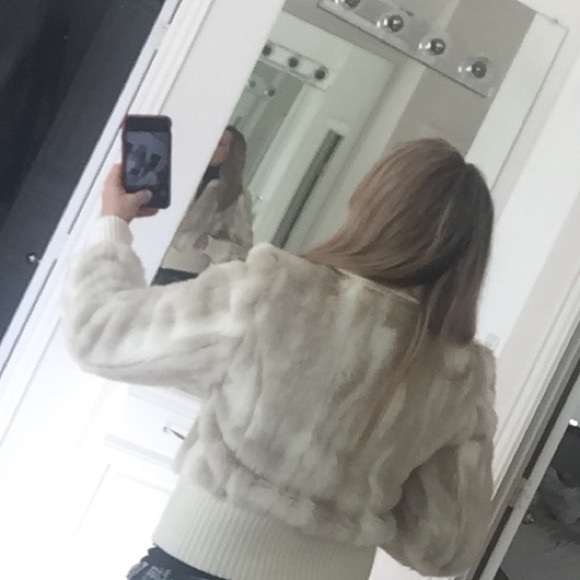 Sold - Picture 2 of 4